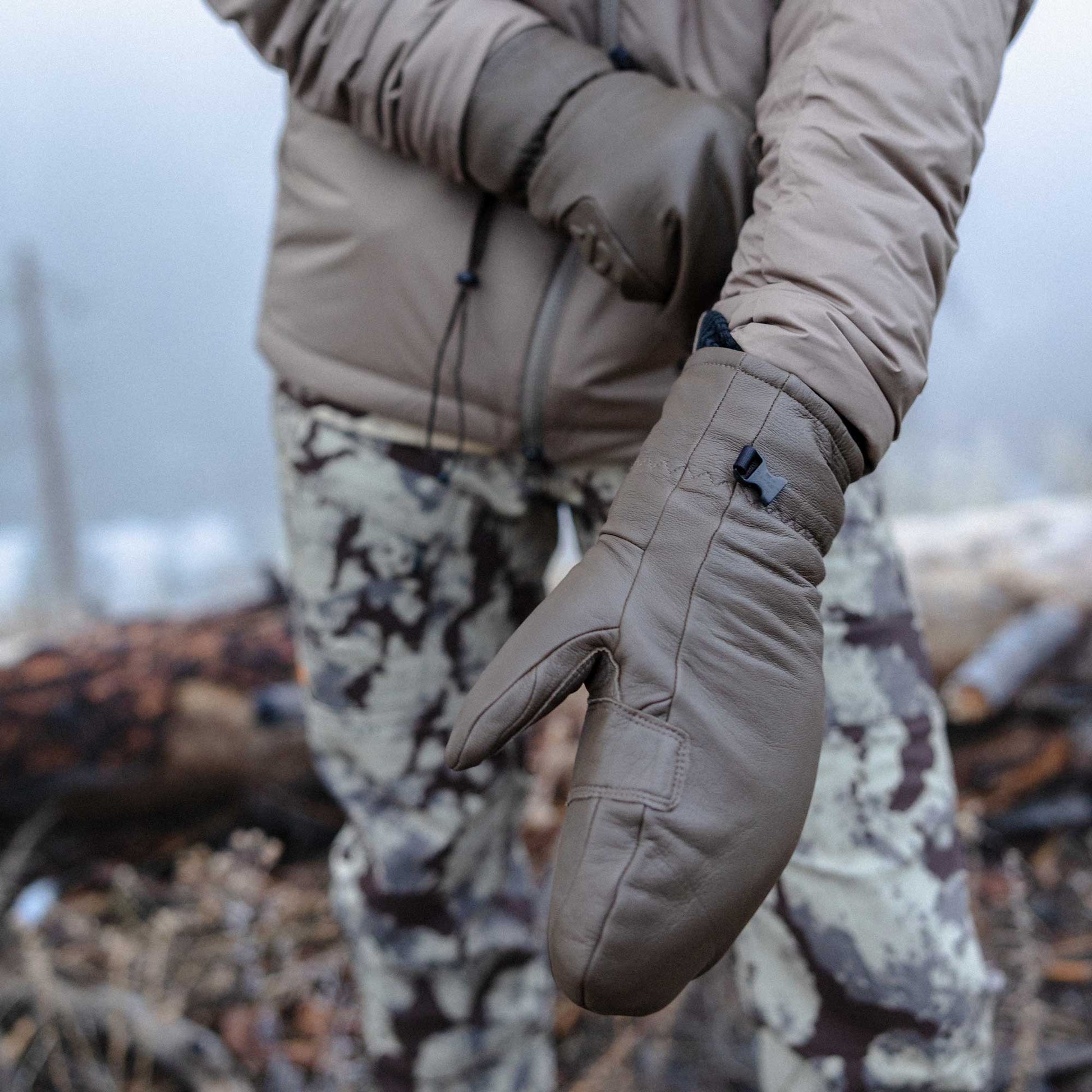 First Lite Cody Mitt
