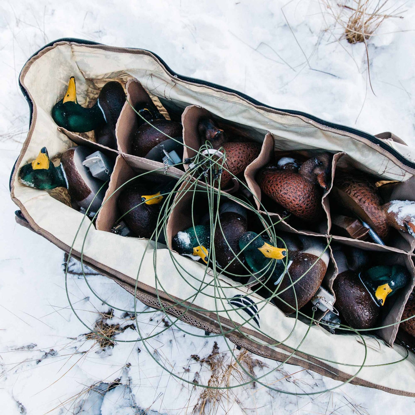 First Lite Tanglefree Deluxe 12 Slot Duck Decoy Bag